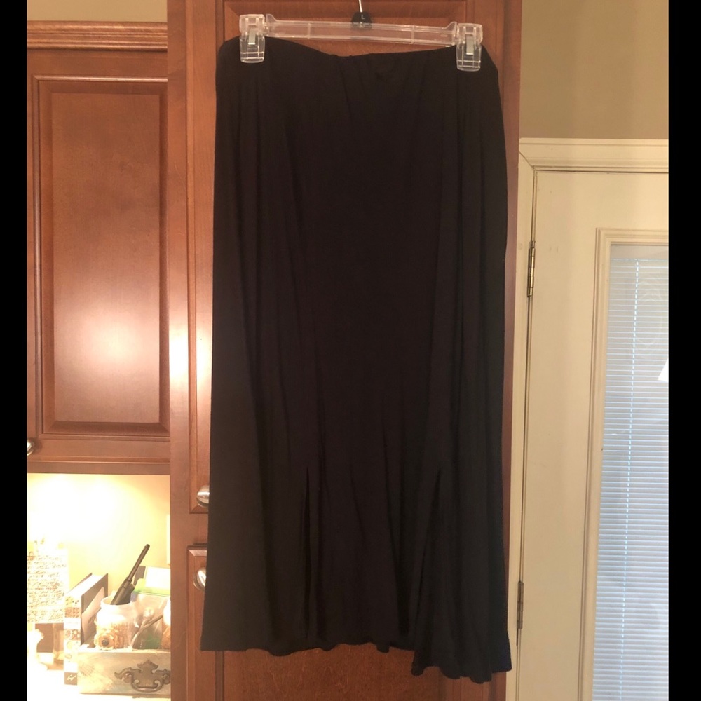 Black skirt